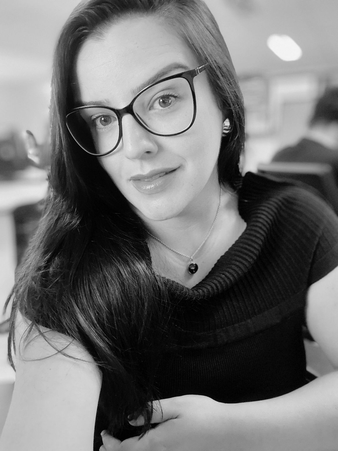 Retrato de Amanda Moraes, jornalista e fundadora da Bonjour